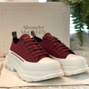 ALEXANDER MCQUEEN 'TREAD SLICK' BURGUNDY SNEAKERS